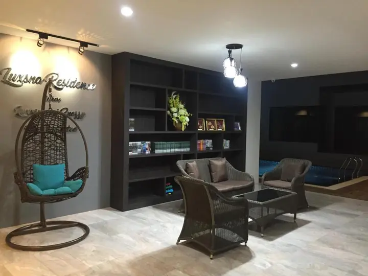 Хатъяй: Luxsna Residence