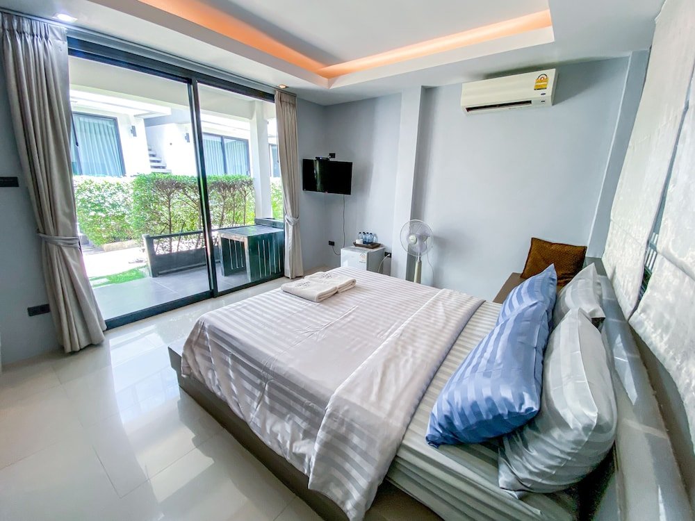 Ко-Лан: Koh Larn Villa Resort