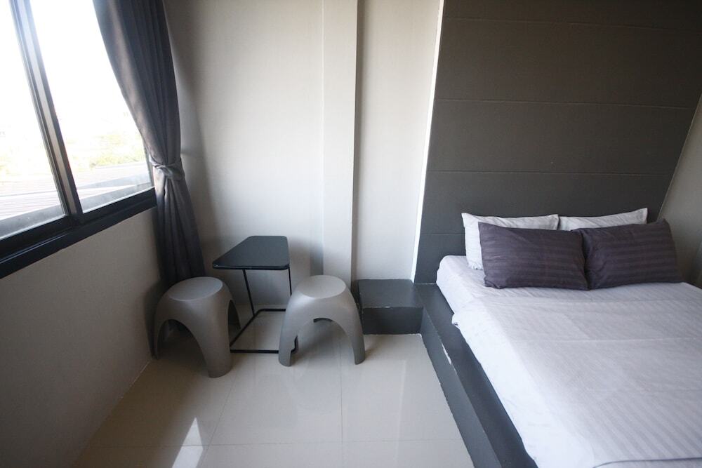 Ко-Лан: Koh Larn Villa Resort