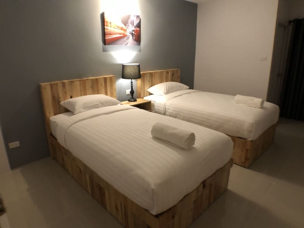 Кхлонг-Янг: Bedsday Korat