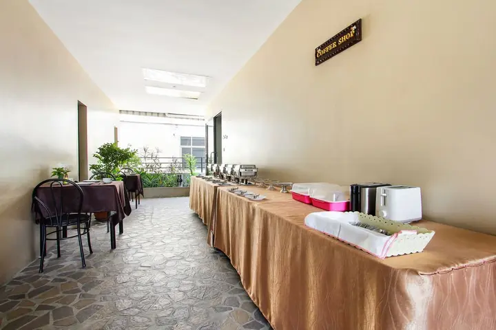 Бангкок: Ballys Studio Suite Silom
