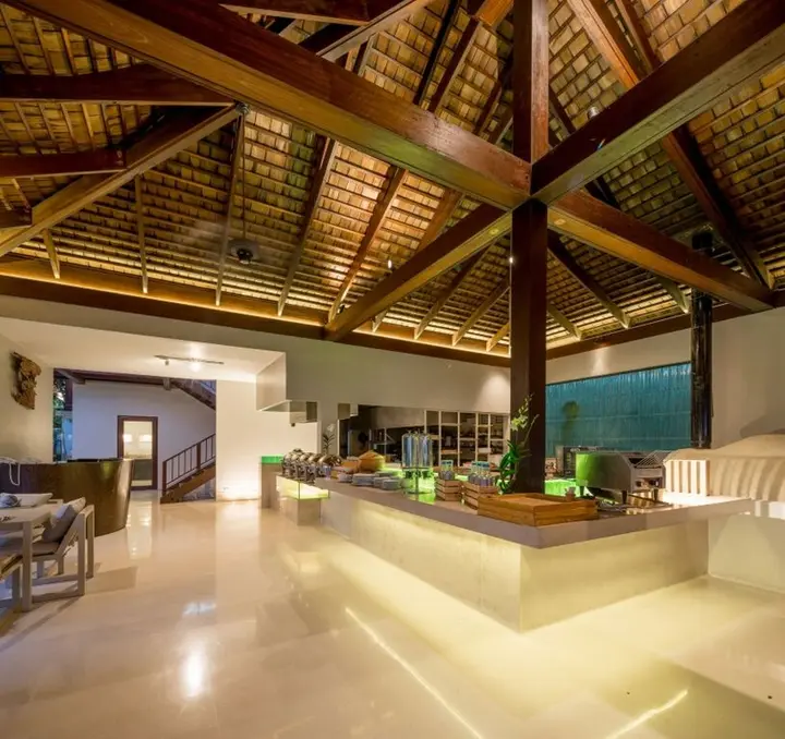 Чаам: The Palayana Hua Hin