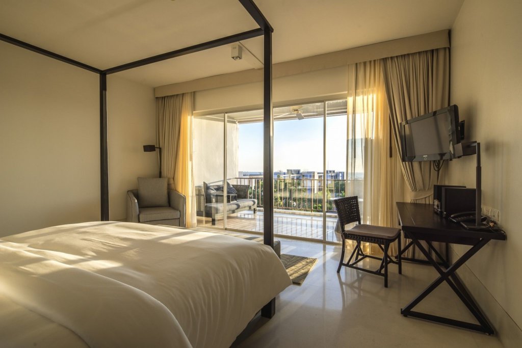 Чаам: The Palayana Hua Hin