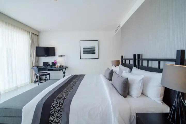 Чаам: The Palayana Hua Hin