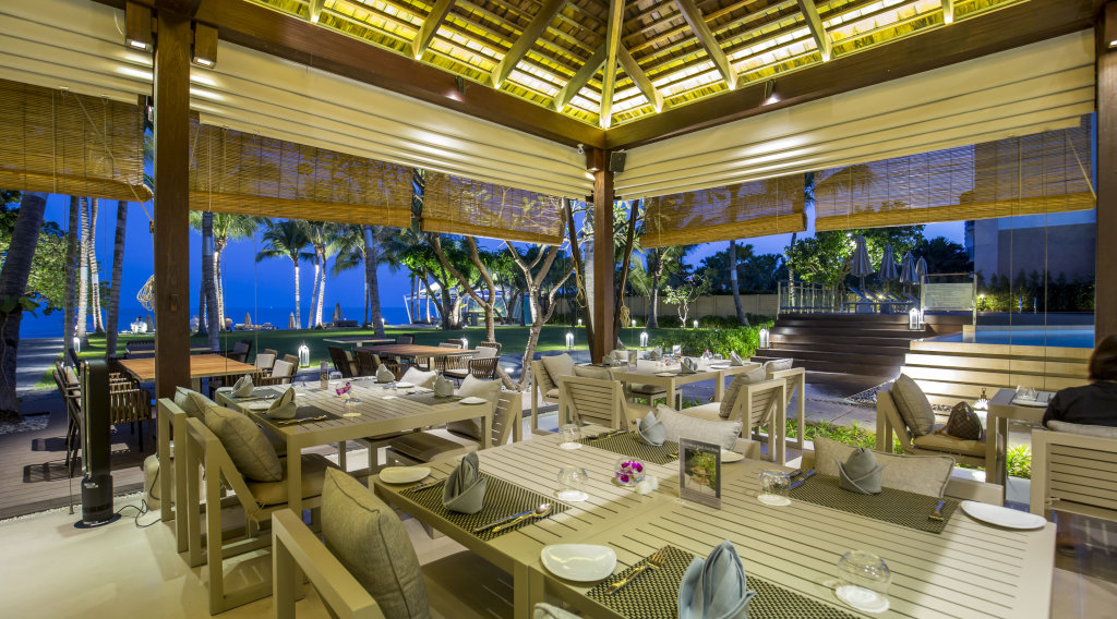 Чаам: The Palayana Hua Hin