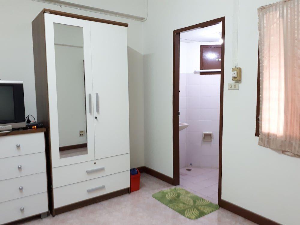Нонтхабури: P Apartment Nonthaburi
