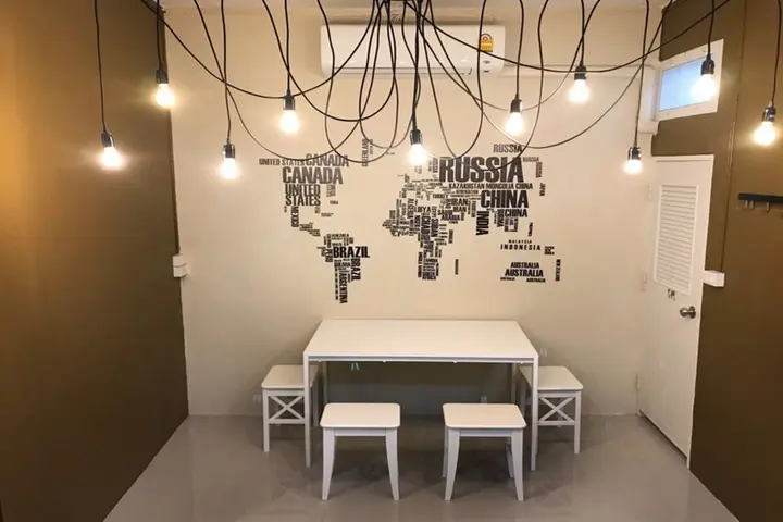 Бангкок: Charoenpong Apartment