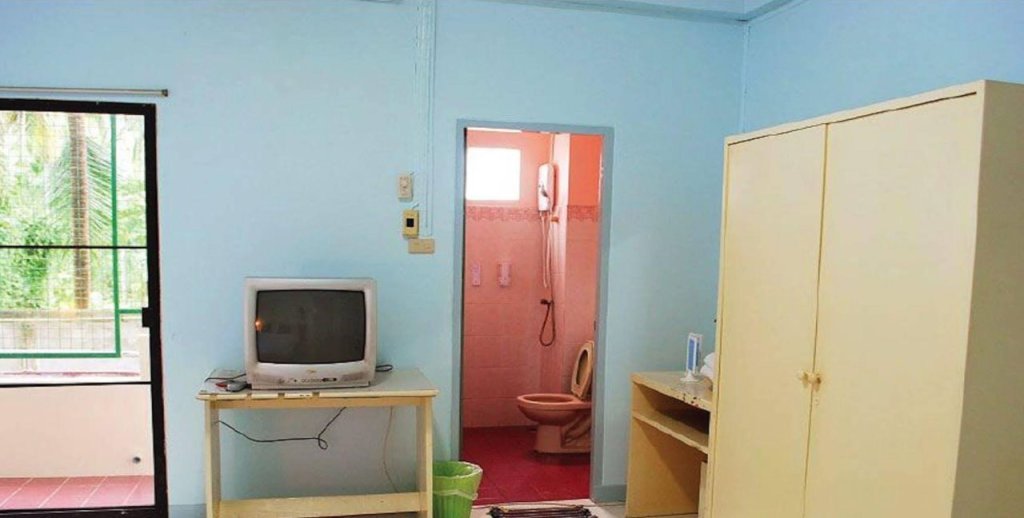 Нонтхабури: Ameena Apartment