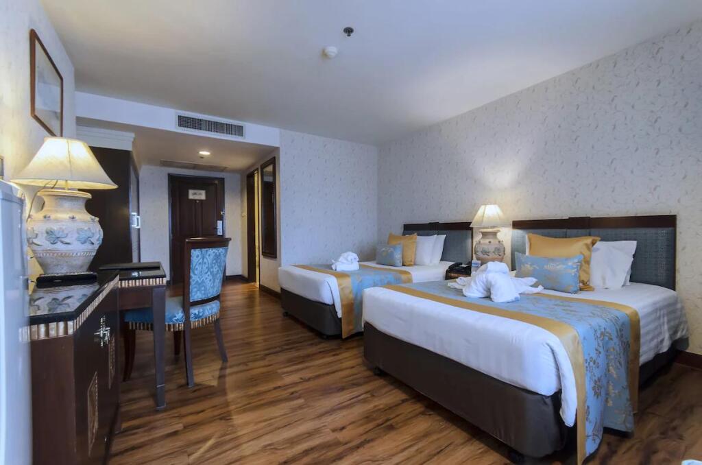 Бангкок: Prince Suites Residence Managed by Prince Palace