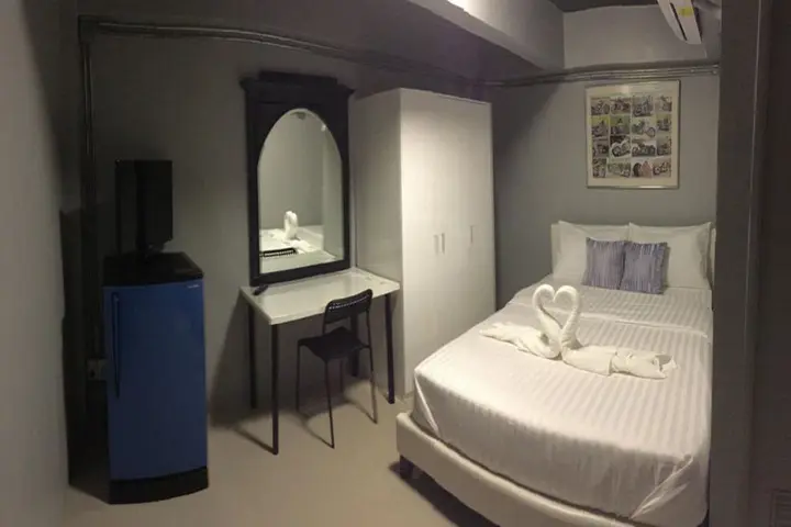 Бангкок: Loft 21 Apartment Romklao