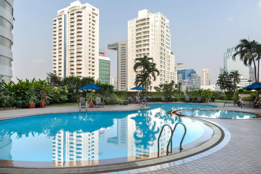 Бангкок: Rembrandt Hotel & Residences