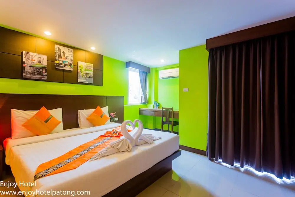 Кату: Enjoy Hotel