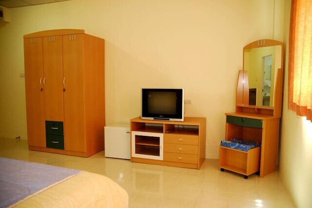 Кату: Enjoy Hotel