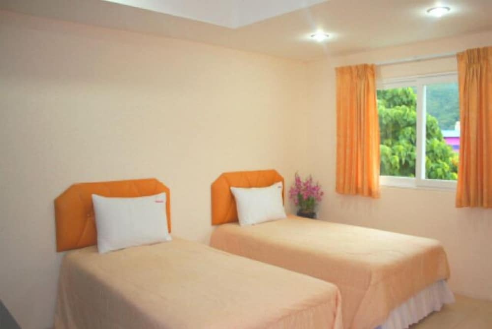 Кату: Enjoy Hotel