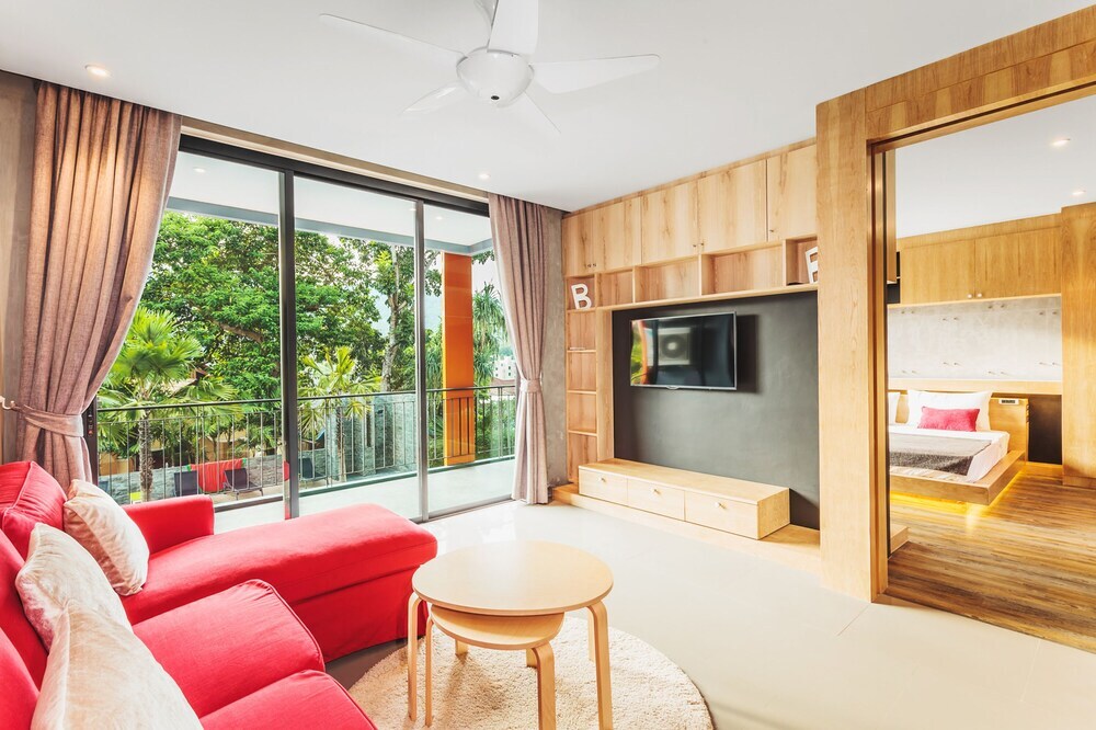 Condo in Nai Harn in ReLife 15-122-211 — фото 5