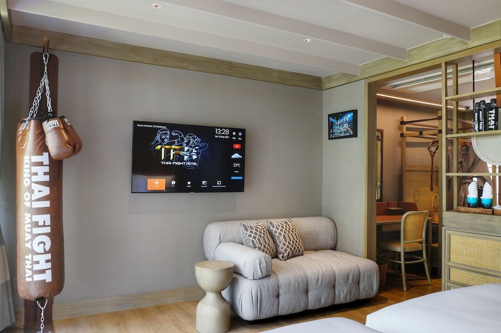 Самуи: Thai Fight Hotel