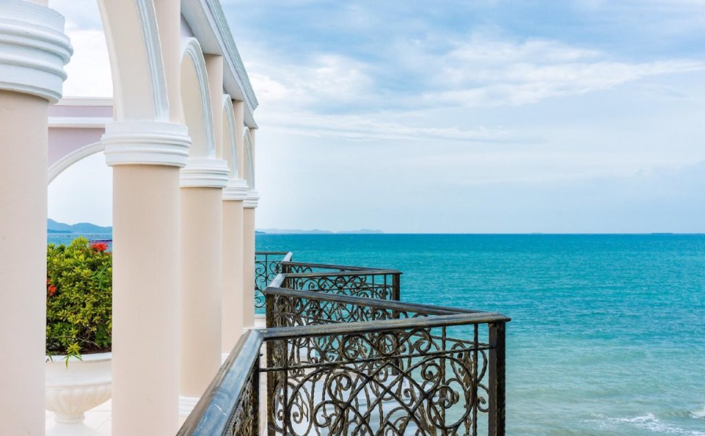 Паттайя: LK Emerald Beach