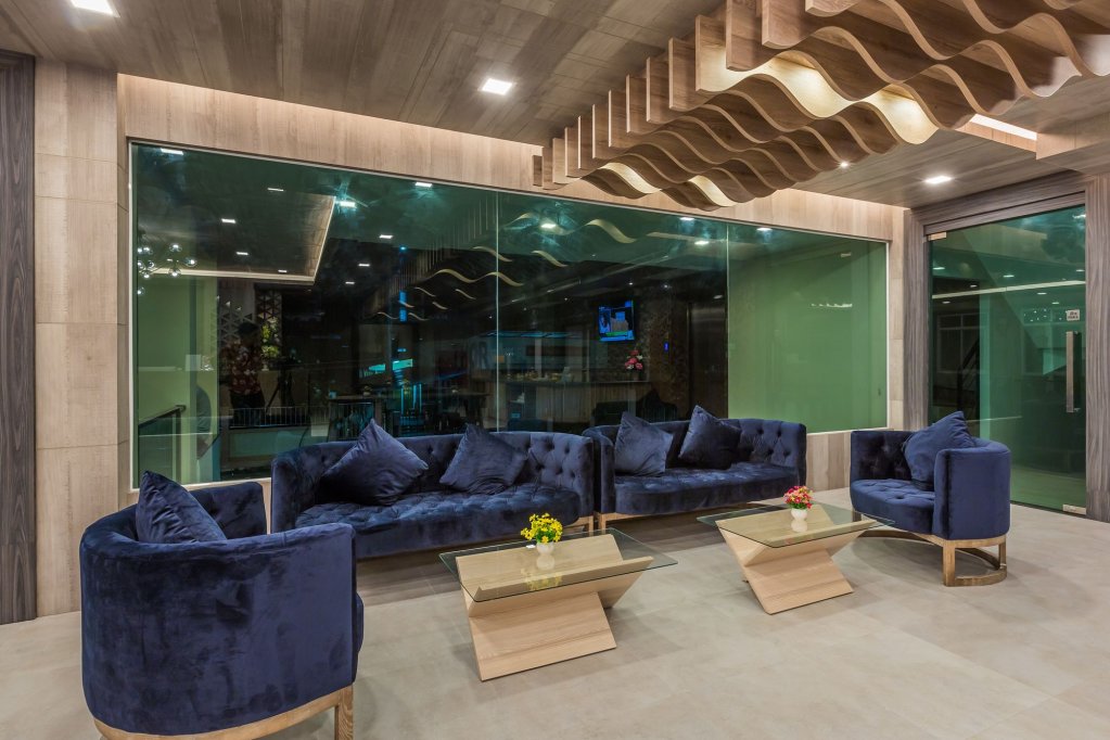 Сураттхани: Evergreen Suite Hotel