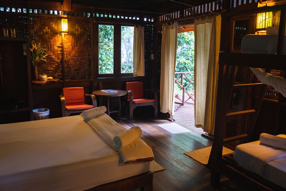 Фаном: Our Jungle House