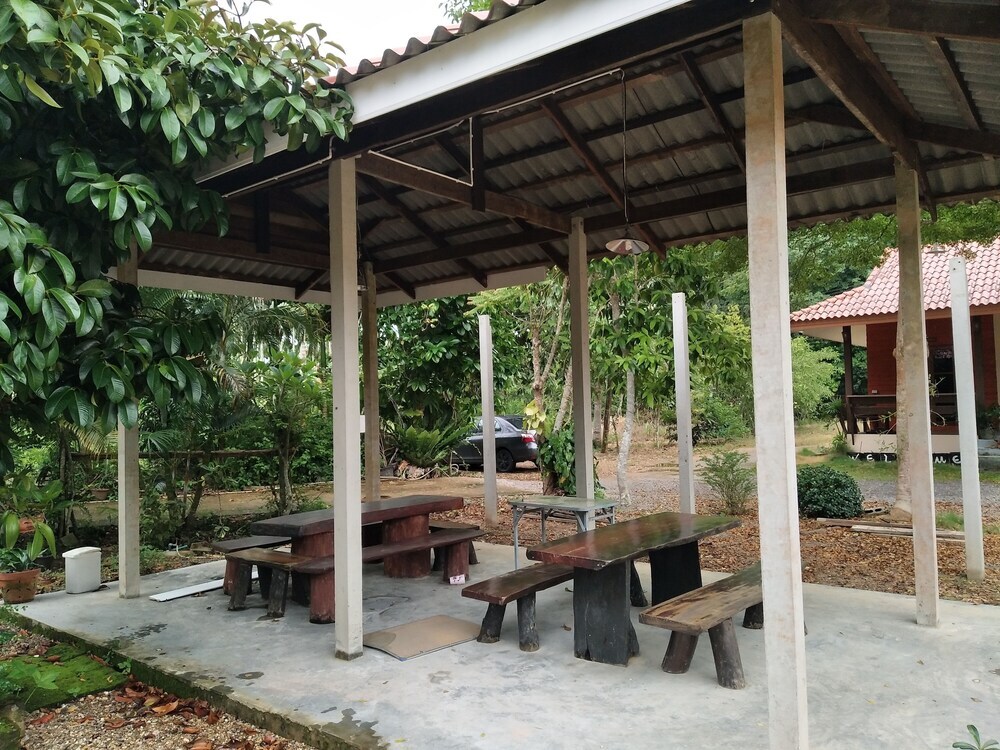 Столичный район Чантхабури: Bann Chansabai Resort