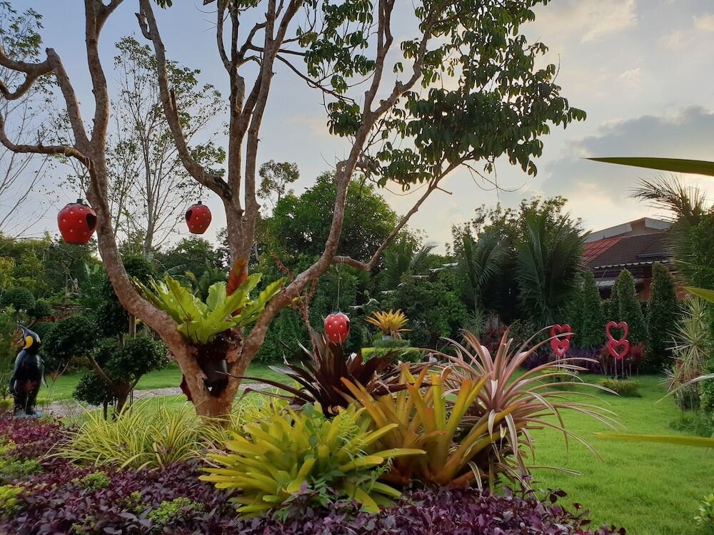Санамчай: Baan Suan  Meetang Resort