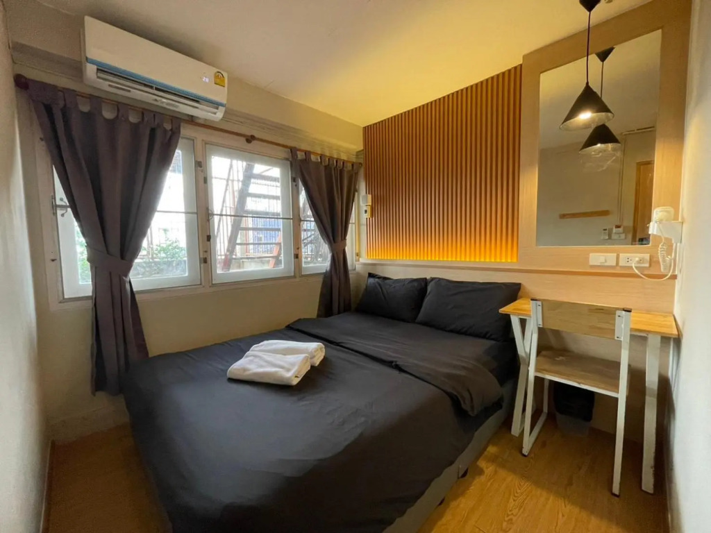 Бангкок: Born Free Hostel