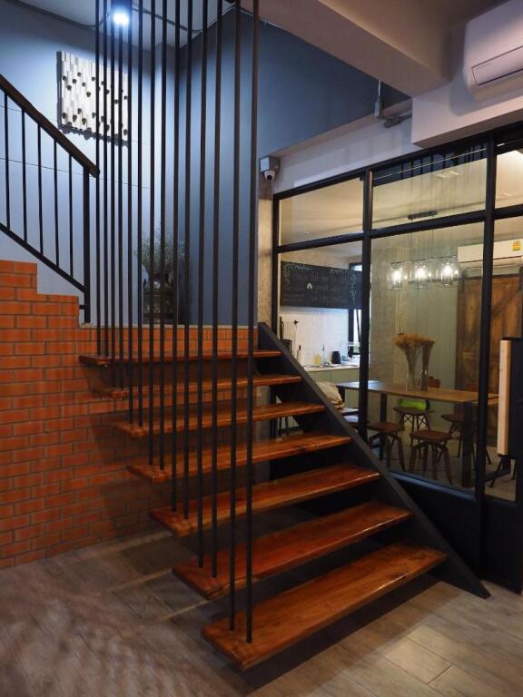 Варин-Чамрап: Luck Esan Loft - Hostel
