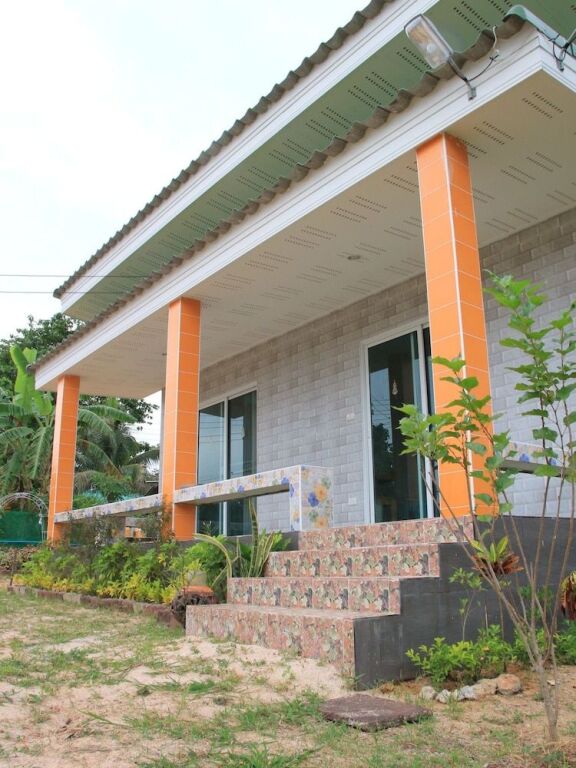 Банг-Саре: Happy Garden U-Tapao