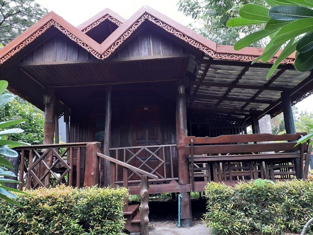 Сириндхорн: Koompasansuk Resort