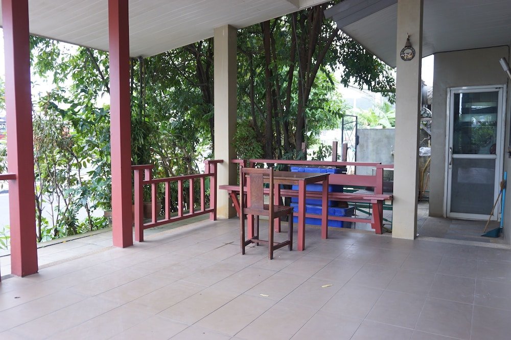 Муанг: Phuket House