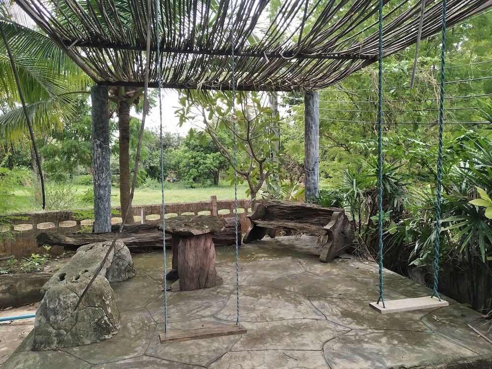 Кхлонг-Янг: Pantang Resort