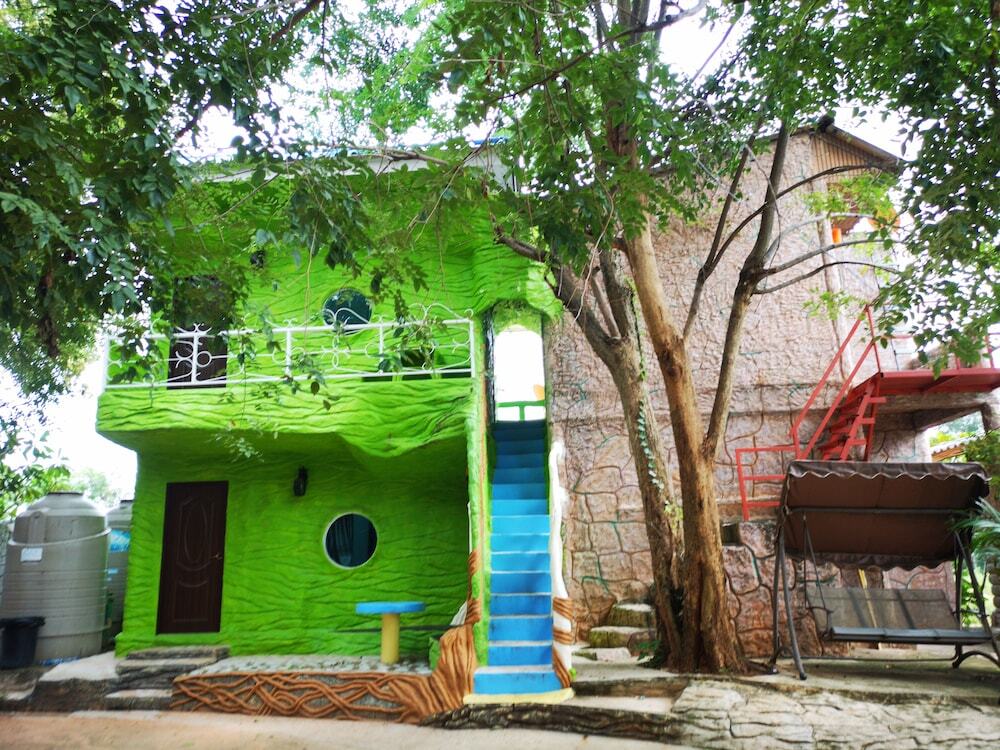 Кхлонг-Янг: Pantang Resort