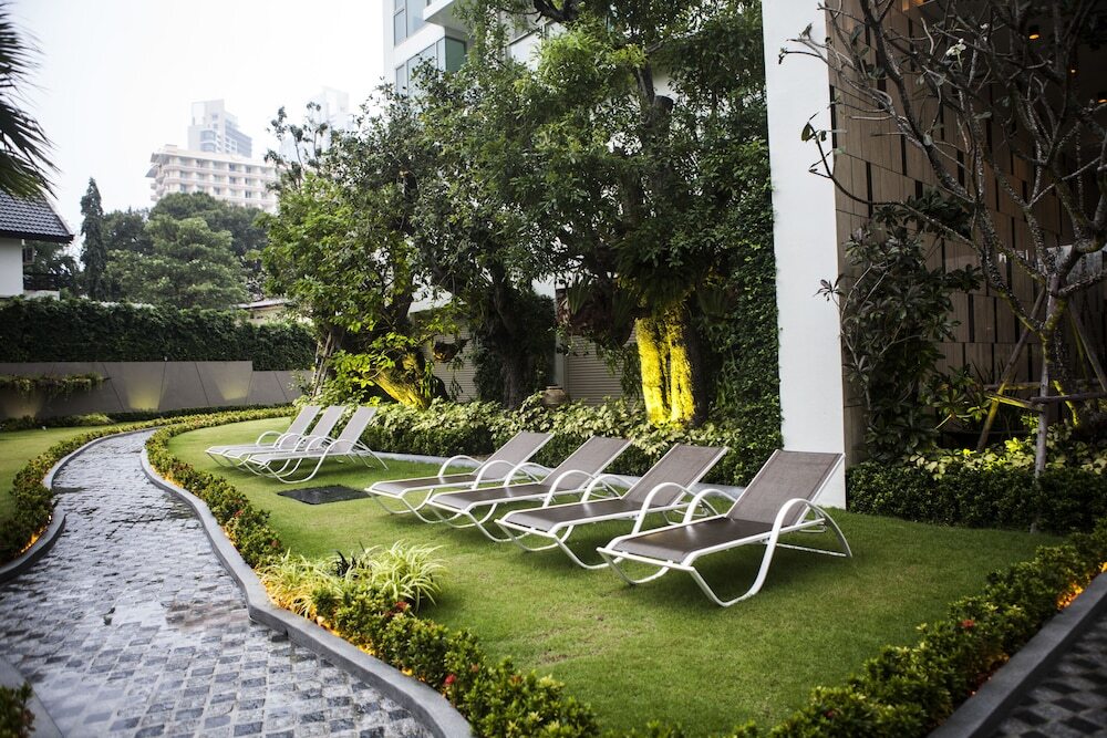 Паттайя: Among Riviera City of Sky Pattaya