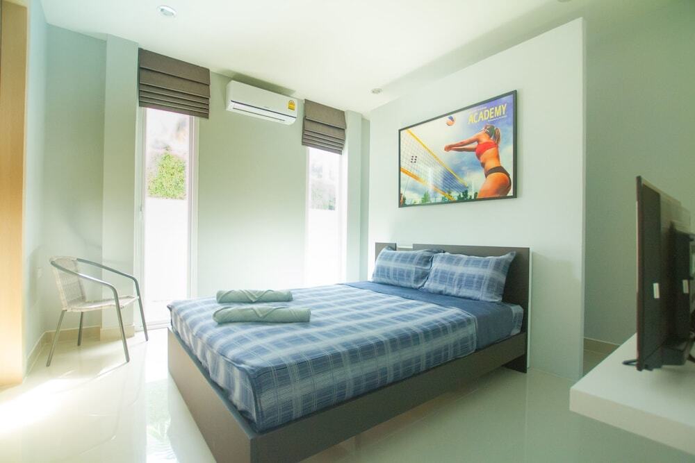 Саттахип: Luxury 5br Pool Villa and Sport Center