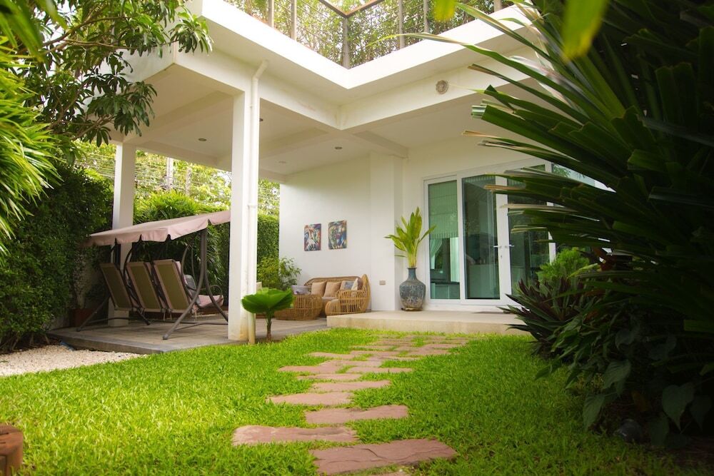 Саттахип: Luxury 5br Pool Villa and Sport Center