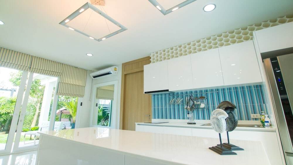 Саттахип: Luxury 5br Pool Villa and Sport Center