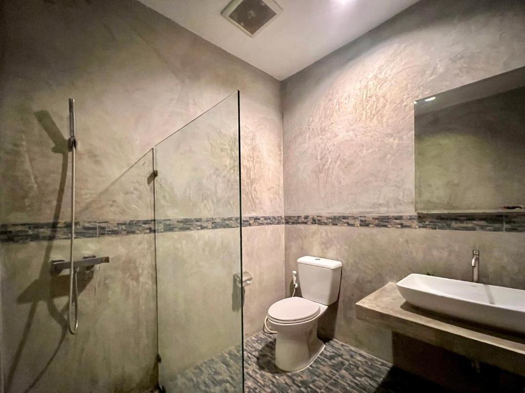 Лансака: B3 Hotel