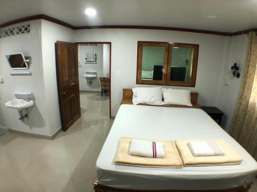 Аюттхая: The Train Guesthouse