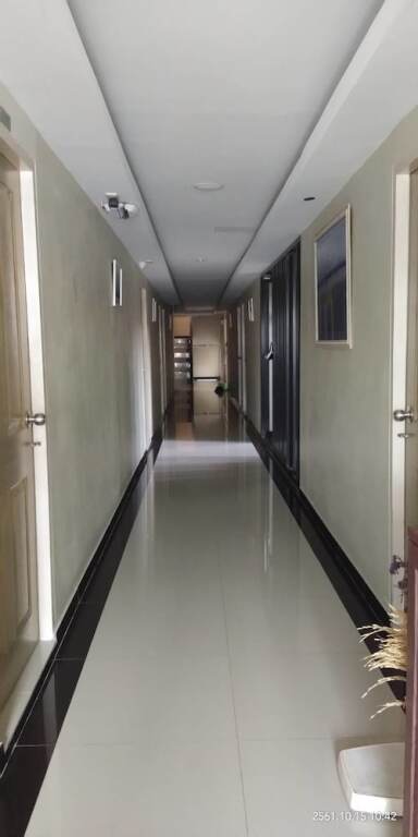 Банг Пхли: The Suvarnabhumi Apartment