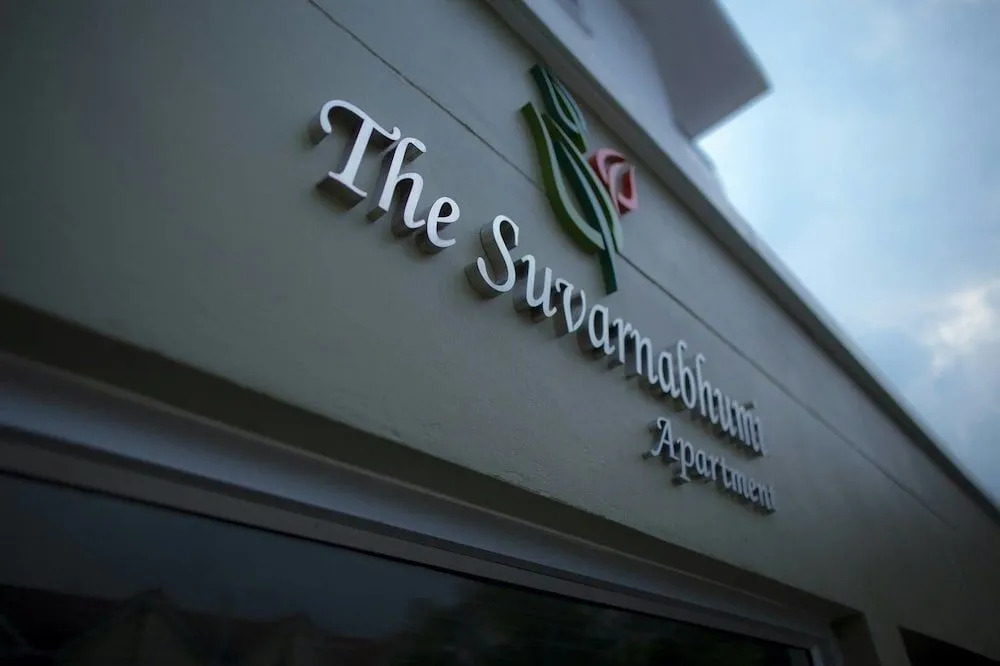 Банг Пхли: The Suvarnabhumi Apartment