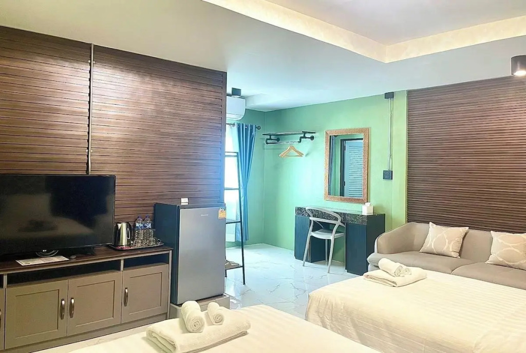 Чайнат: Chainatgrand Hotel