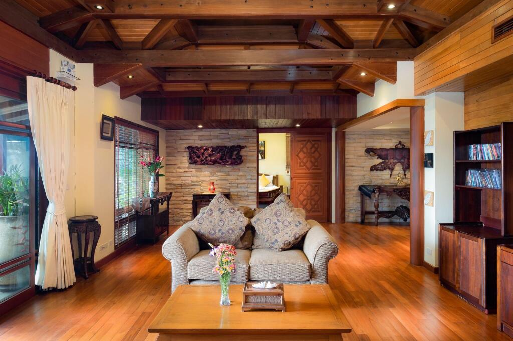 Тхаланг: Villa Rachawadee