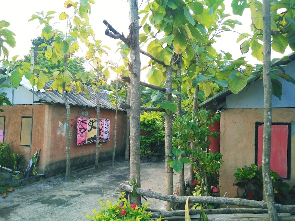 Дой-Сакет: Tiddin Resort & Garden