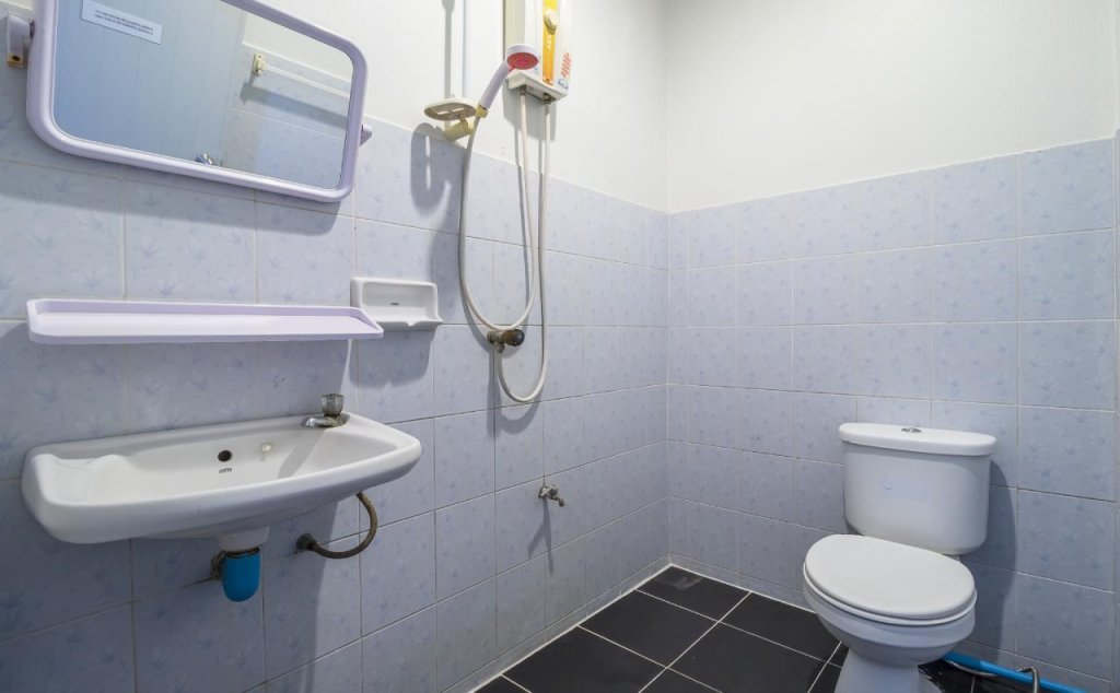Остров Тау: Abyss Hostel