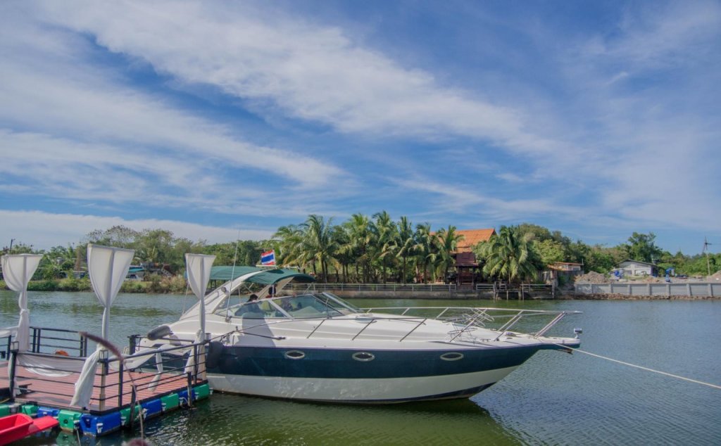 Столичный район Чантхабури: Phuengluang Riverside Hotel Chanthaburi
