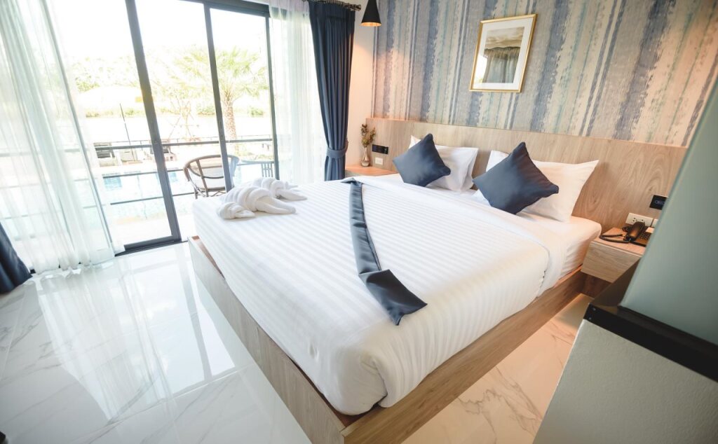 Столичный район Чантхабури: Phuengluang Riverside Hotel Chanthaburi