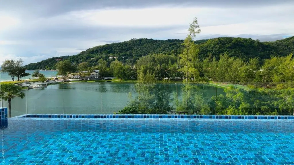 Муанг: Phoenix Hotel Karon Beach