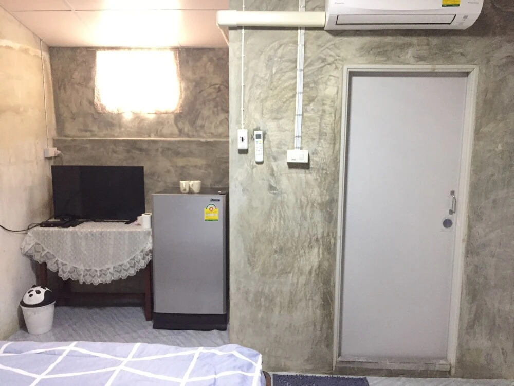Пхаяу: Grandmom At Phayao House