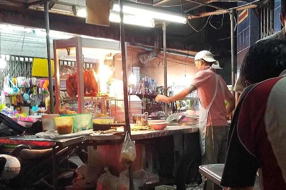 Бангкок: Pimthong Place