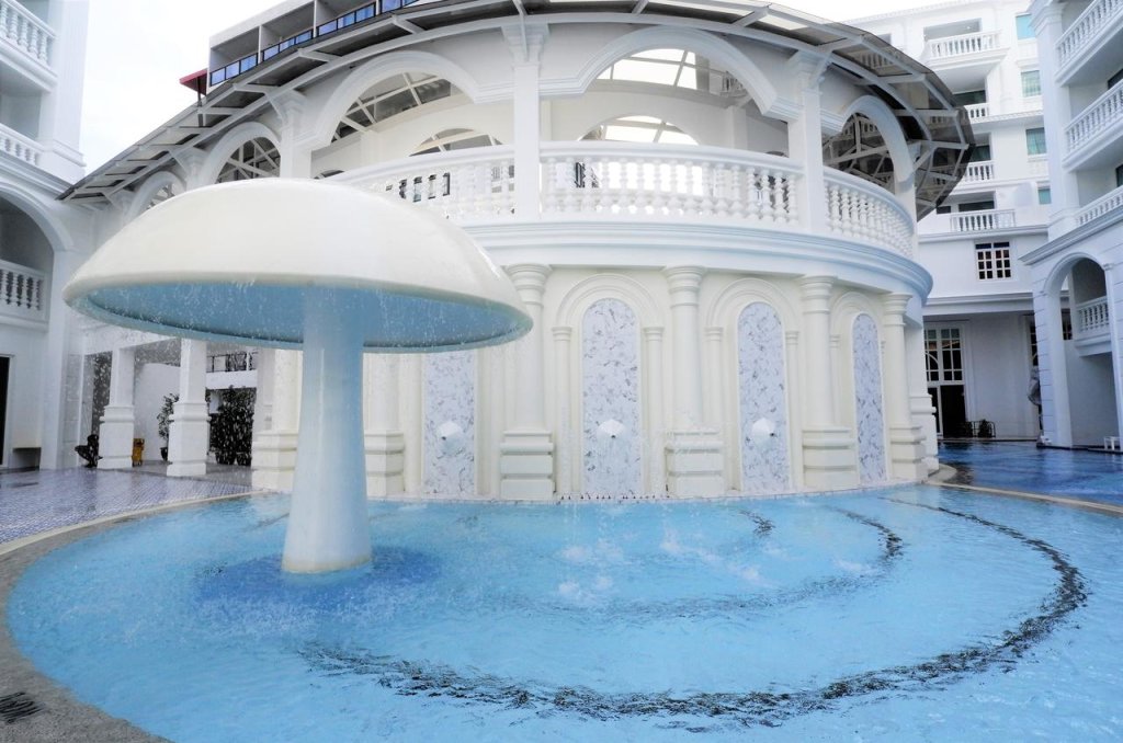 Кату: Mövenpick Myth Hotel Patong Phuket